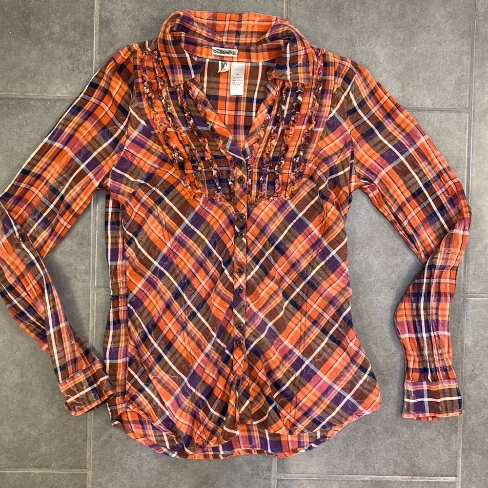 BKE fitted plaid vneck button down M